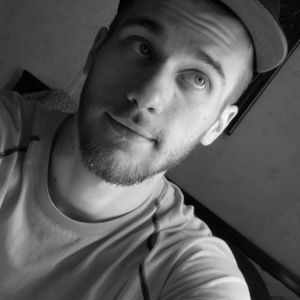 Meet your Posher, Brady